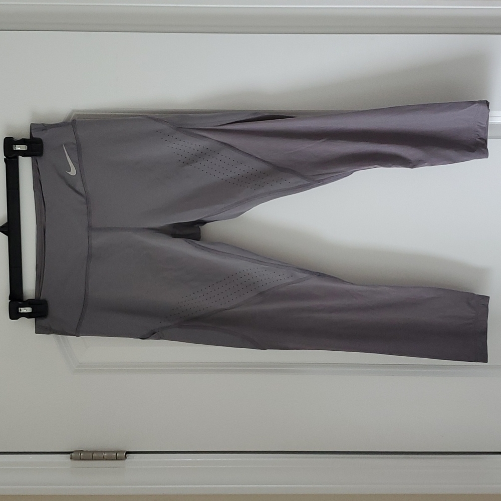 Nike Gray Dri-Fit Capris, Medium